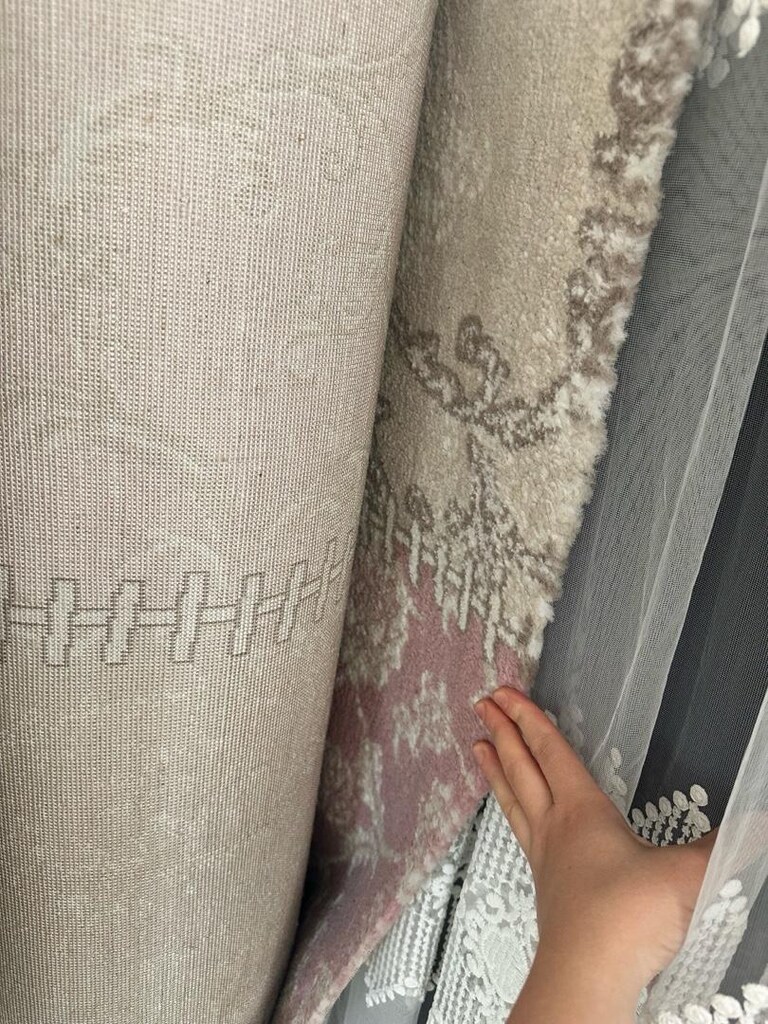 2 tane 4 metre kare halı az kullanılmış - 2