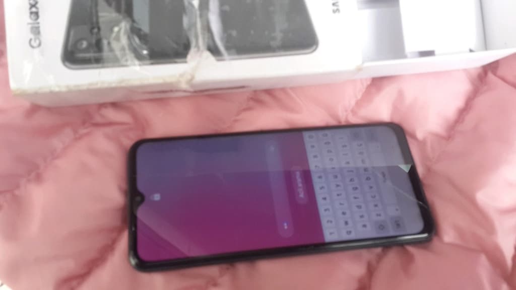 Samsung a23 rem4 128gb hafızası masa üstüne su döküldü arzalı - 2