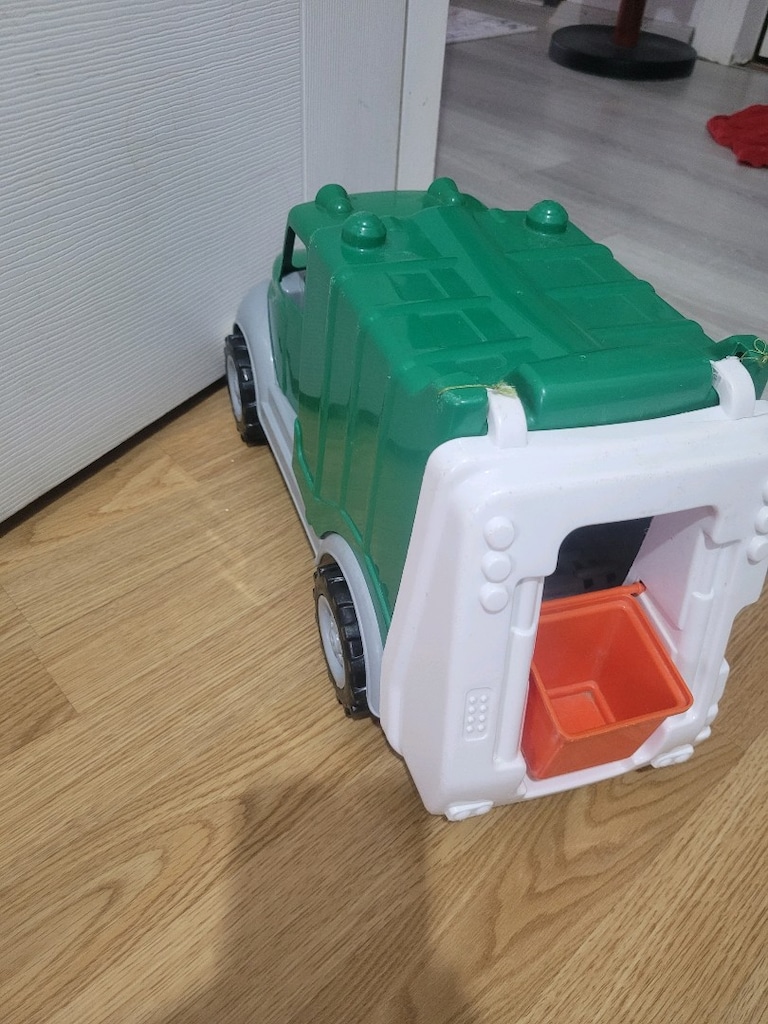 40 cm civarı boyu çöp arabası tekerleği sağlam görüldüğü gbi - 3