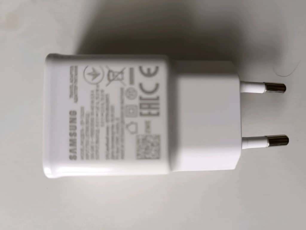 Samsung 15w hizli sarj aleti beyaz - 3