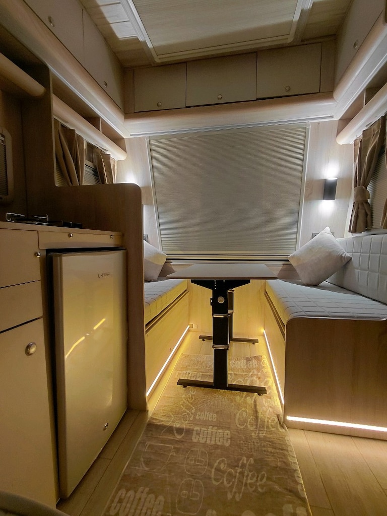 karavan - 7