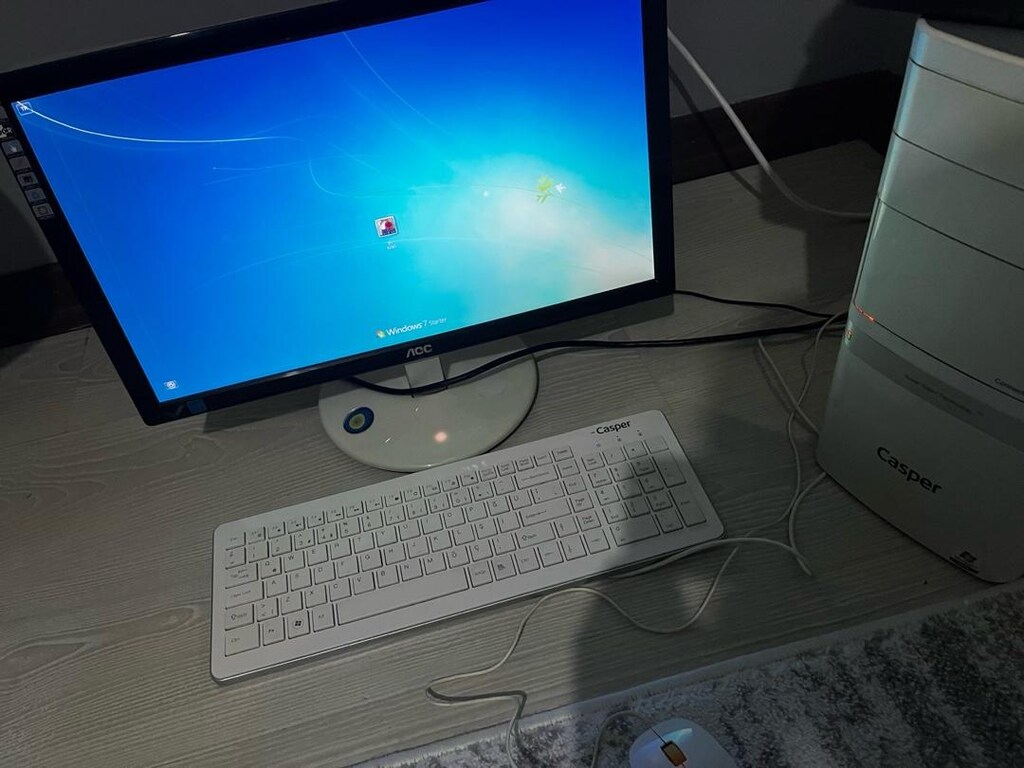 Bilgisayar ve kasası klavye fare ve yazıcı - 4