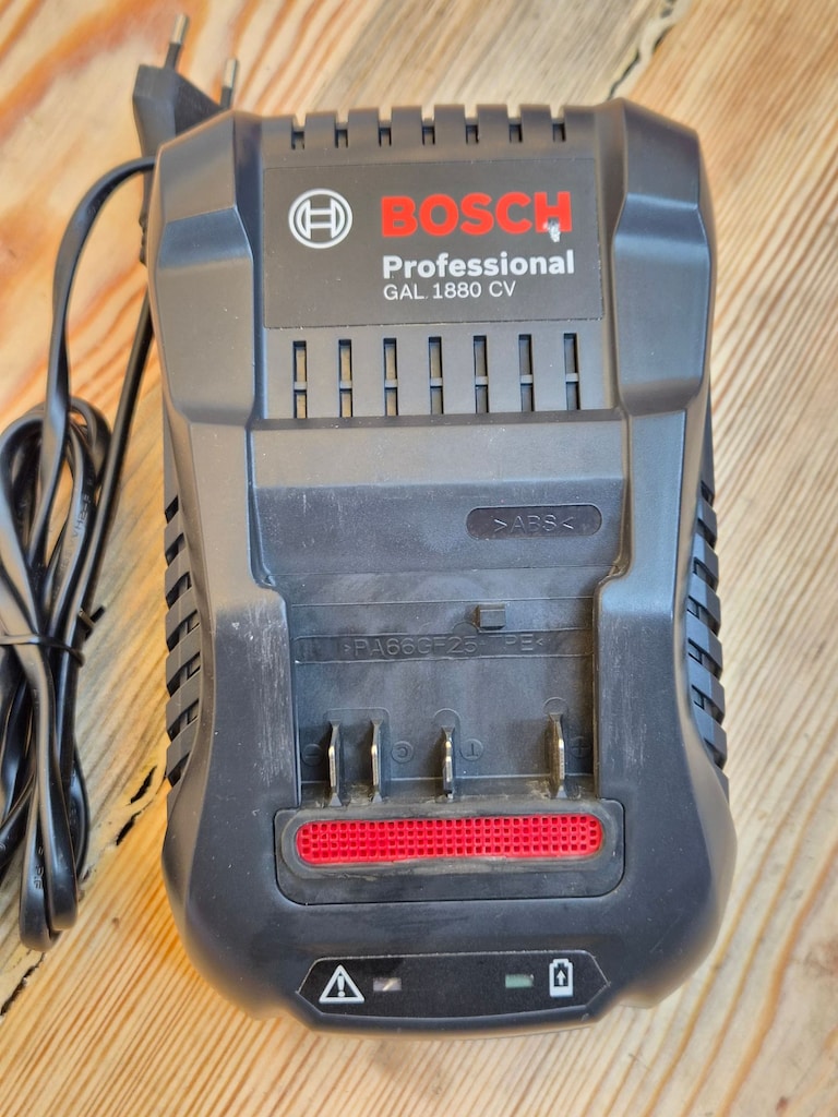 Bosch GAL 18-80 8 AMPER Hızlı şarj cihazı - 4