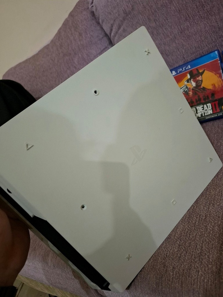 ps4 pro 1tb - 6