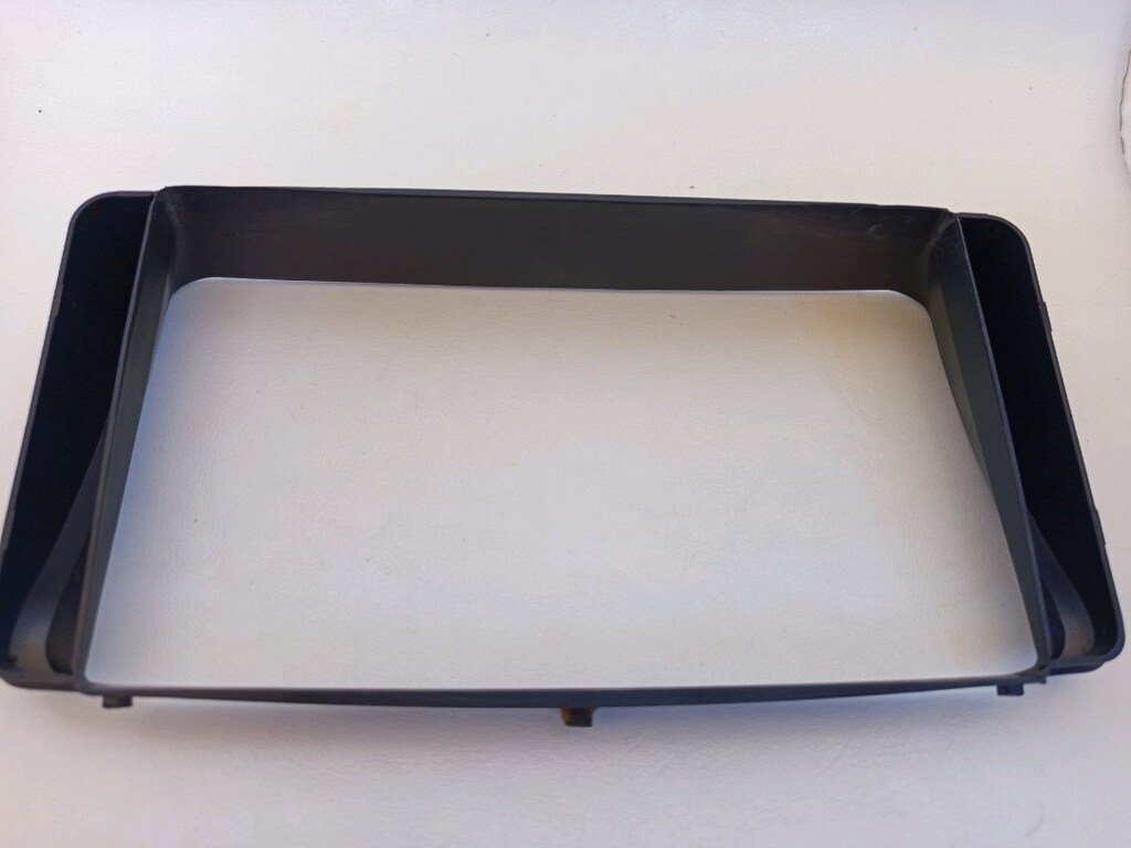 Toyota Corolla 2002-2007 arası Android teyp çerçevesi - 4
