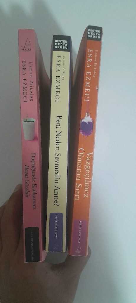 Esra Ezmeci (3 Kitap) - 2