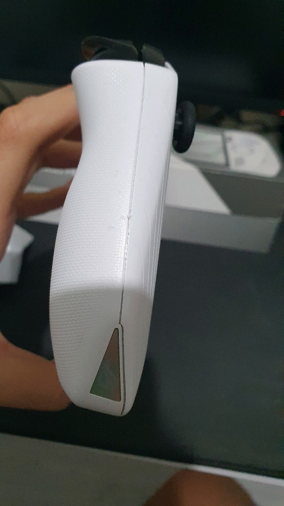 Asus Rog Ally Z1 Extreme - 4