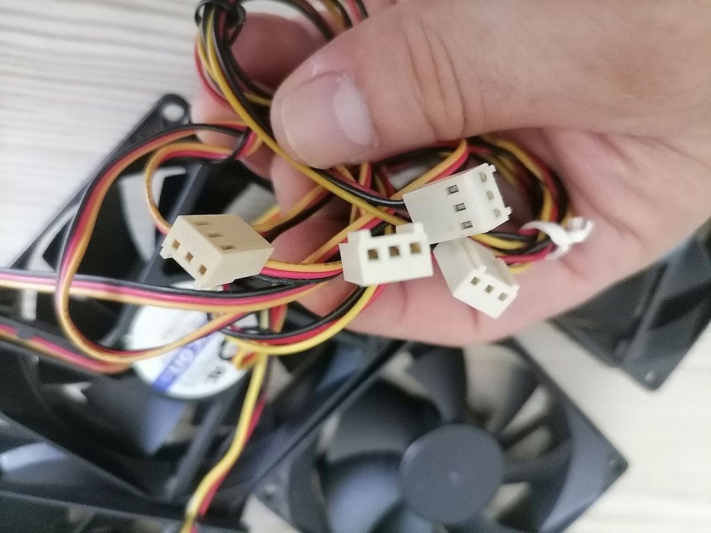 4 Adet 12V Pc Fan & Soğutucu (8x8 cm) - 3