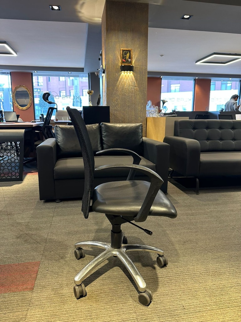 KLAS OFİS ÜSKÜDAR GIRSBERGER MARKA DERİ ÇALIŞMA KOLTUĞU - 4