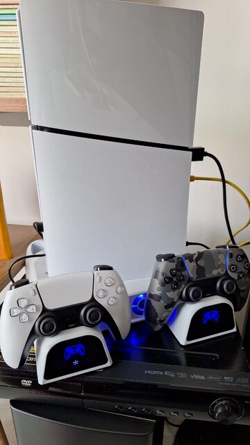 PlayStation 5 1 TB + 2 Kol + Şarj/Soğutucu Stand