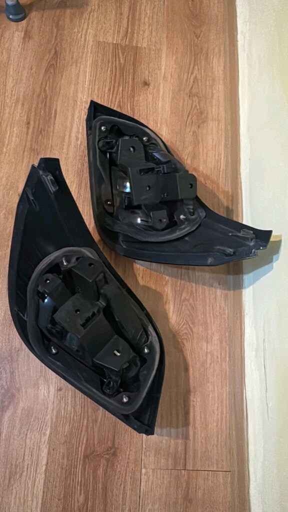 BMW E60 SAĞ SOL STOP TAKIMI ORJİNAL ÇIKMA HATASIZ KARGO OLUR İÇİ DOLU - 7