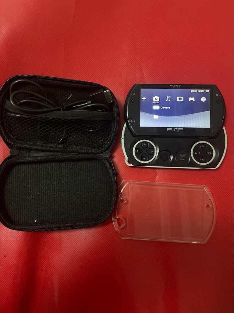Sony Psp-N1004 Go Taşınabilir Oyun Konsolu - 8