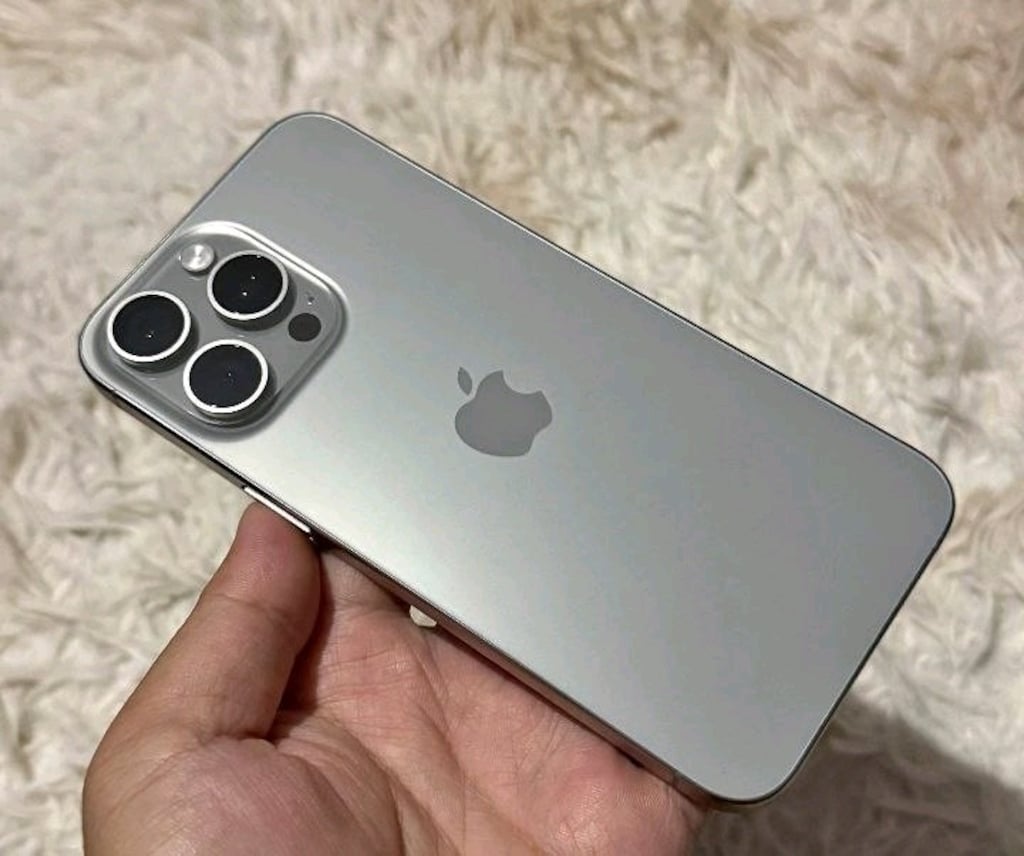 Acil Satılık İPhone 15 Promax