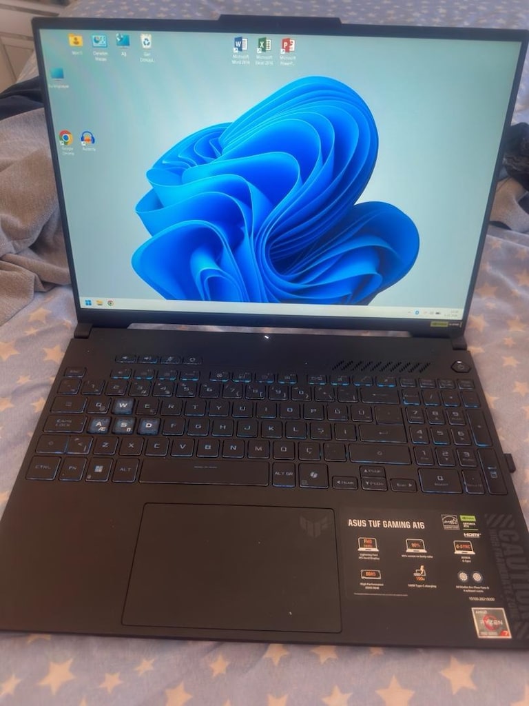ASUS TUF Gaming A16 | Ryzen 7 7445HS | RTX 4050 6GB | 16GB RAM | 512GB - 2
