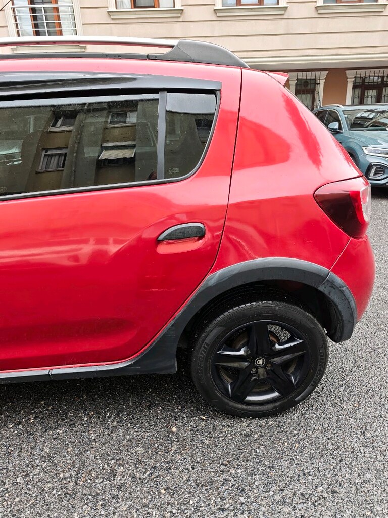 Sahibinden Dacia Sandero 1.5 dCi Stepway 2014 Model 354.000 km Bordo - 5