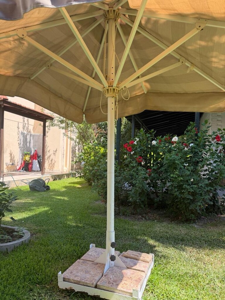 Bahçe Şemsiyesi - 2