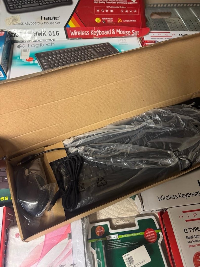 Sıfır Klavye-Mouse Setleri, Modem, DVD-RW ve Bilgisayar Aksesuarı - 4