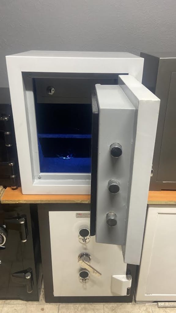 60 CM EV VE OFİSLER İÇİN ŞİFRELİ PARA KASASI - 2
