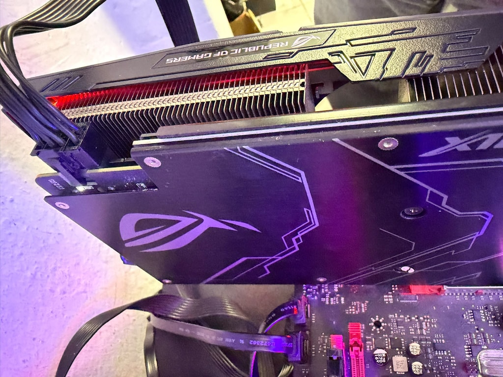 Asus ROG Strix GTX 1660 Ti 6GB (FurMark 65°C Test) - 4