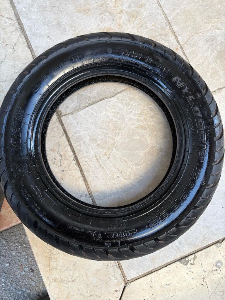 90/100-10 motor lastiği, yeni gibi - 8