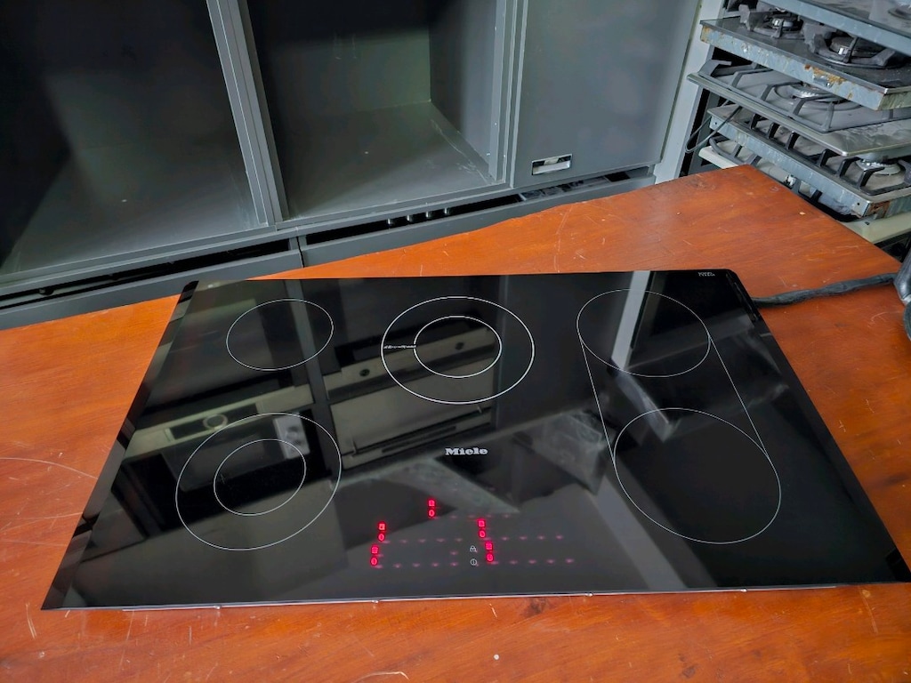 MİELE ANKASTRE ELEKTRİKLİ 5 GÖZLÜ OCAK(GAGGENAU SMEG SİEMENS BOSCH) - 8