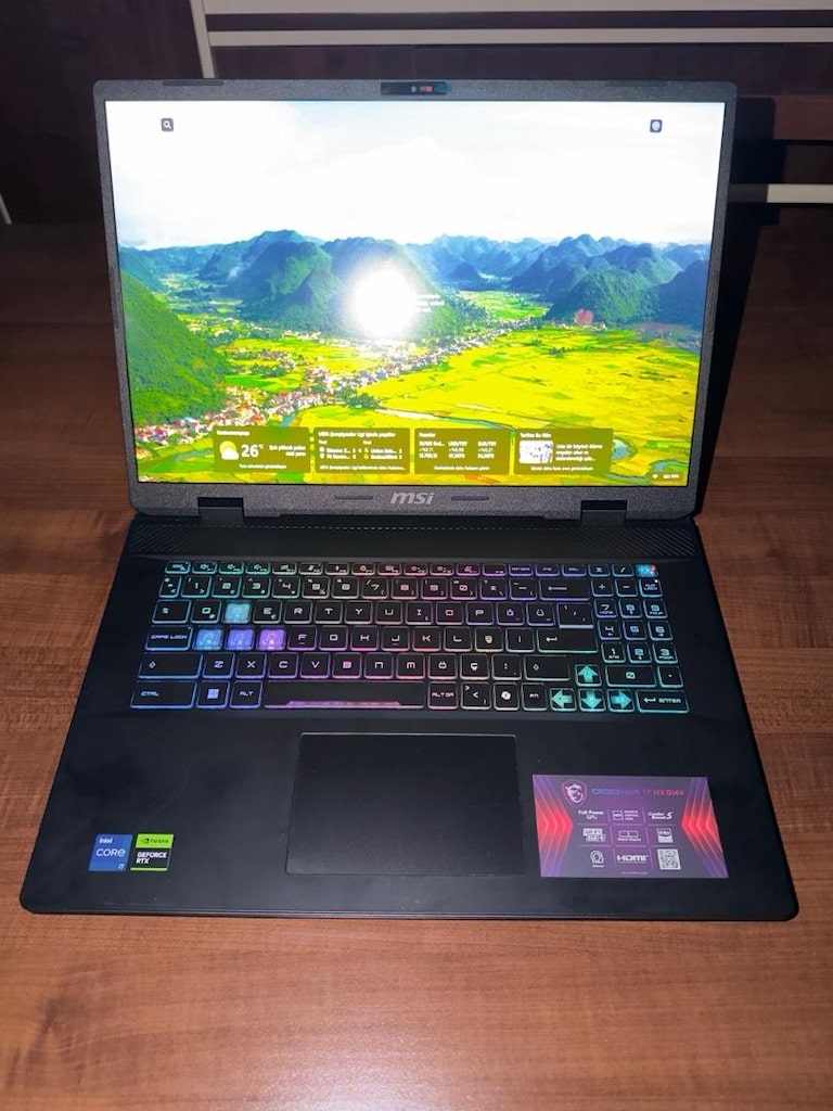 MSI Crosshair 17 | i7 14700HX | RTX 4060 | 32 GB RAM | 1 TB SSD - 3