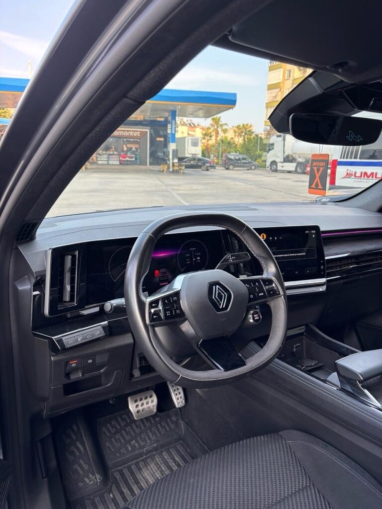 Renault austral techno esprit alphine 2023 model düşük km - 7