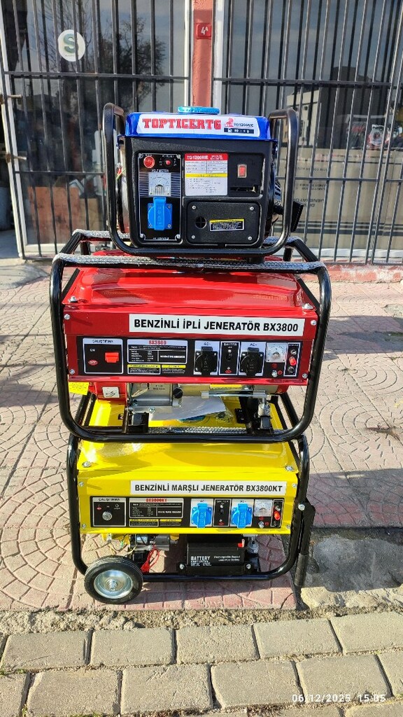 3,5KVA MARŞLI İPLİ TEKERLEKLİ KUMANDALİ BENZİNLİ JENERATÖR - 8