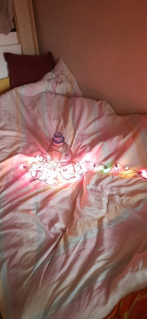 Vintage süslemeli vazo ve renkli ışıklı led lambaları - 8