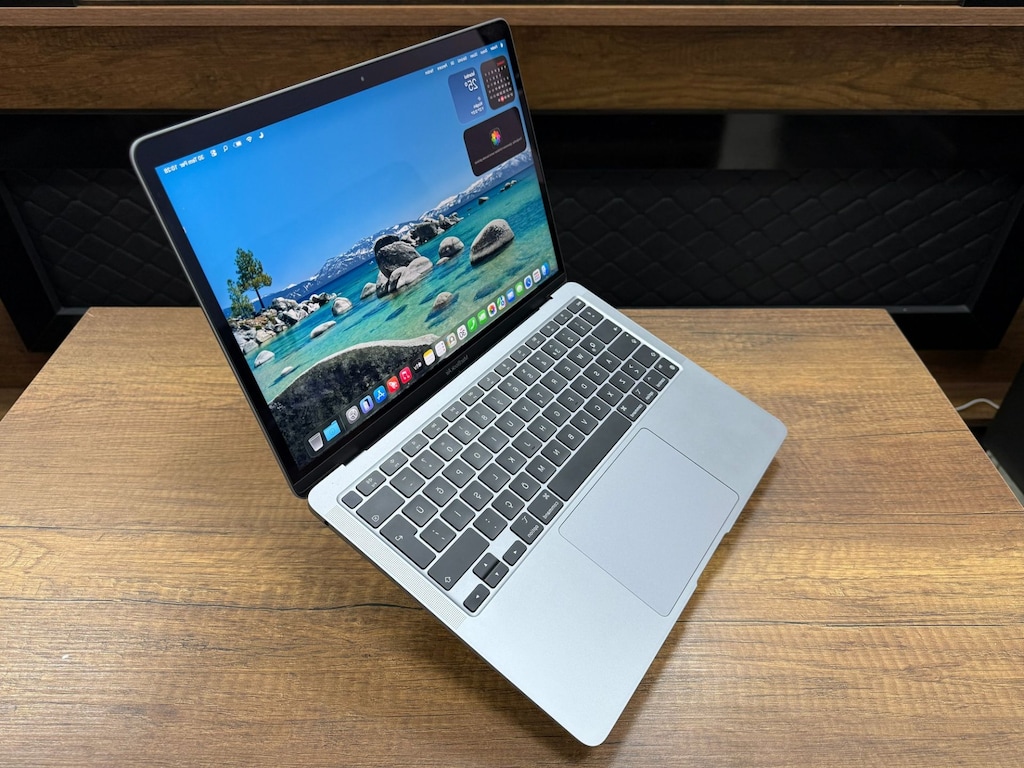 Apple Macbook Air M1 8GB RAM 256GB SSD 13.3” MGN63TU/A Notebook - 4