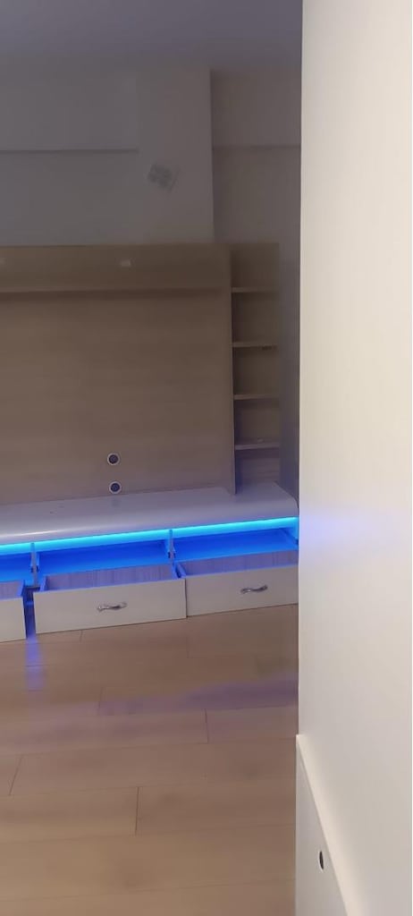 Mavi LED Aydınlatmalı Kavisli TV Ünitesi / Kitaplıklı & Çekmeceli Çok - 4