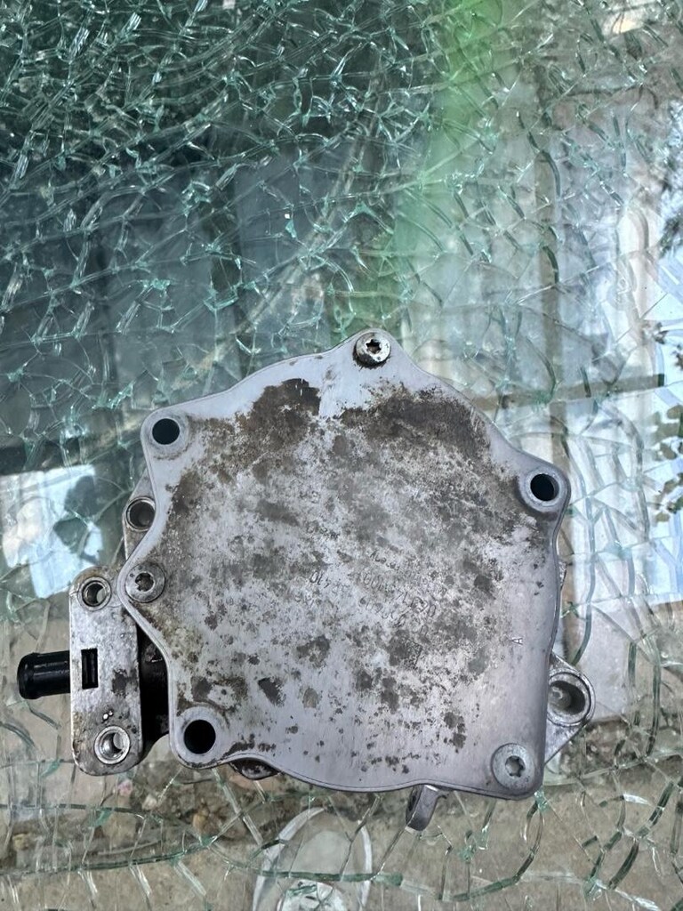 Audi vakum pompası - 2