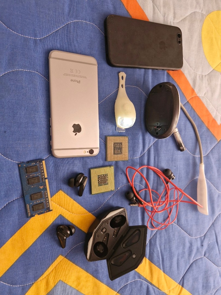 İphone 6,ram,işlemci,elektrik elemanları,kulaklıklar(ADANA ÇUKUROVA) - 2