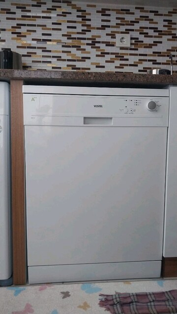 temiz çalışır durumda bulaşık makinesi