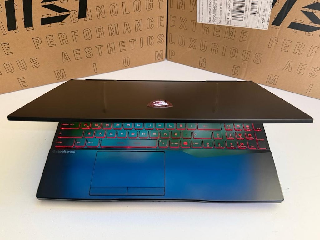 RTX2060 Msi Gaming Laptop 144Hz İ7 Oyuncu - 7