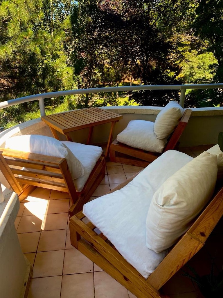 Ahşap oturma grubu-balkon - 7