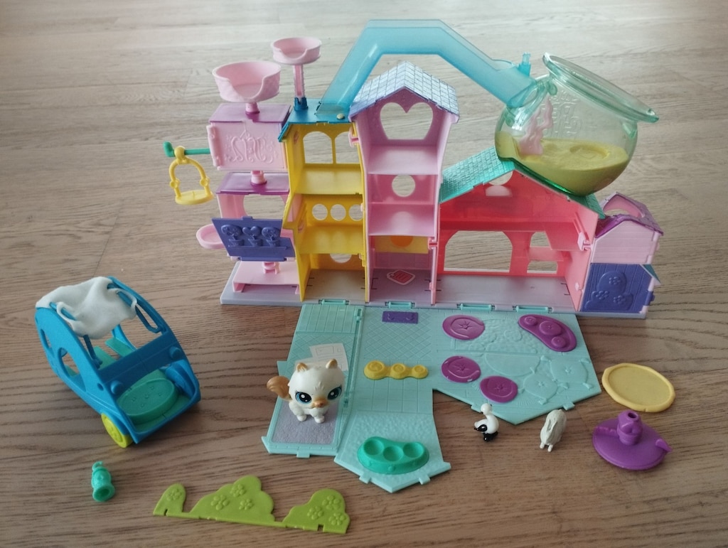 Miniş Apartmanı + Fotoğraf stüdyosu + Arabası - 5