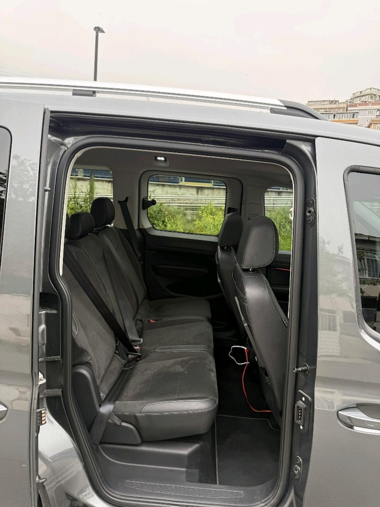 2024 VW Caddy Style Cam Tavanlı | Füme | 54.000 KM | Hatasız Boyasız - 10