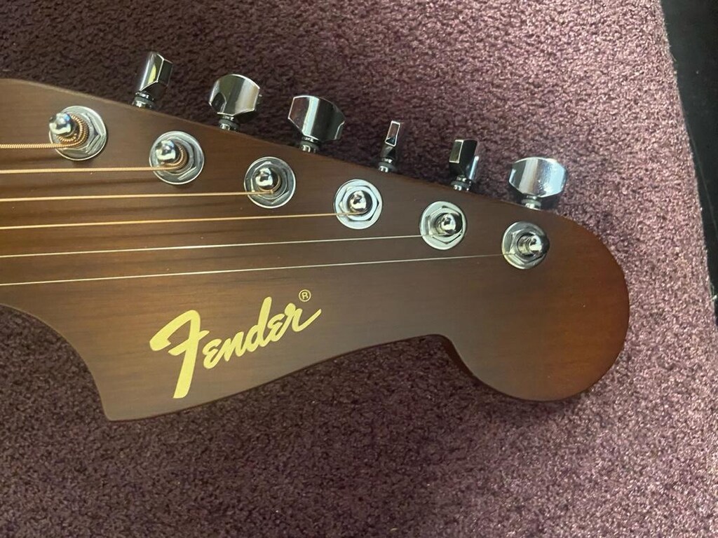 FENDER CALIFORNIA DEBUT REDONDO - 5