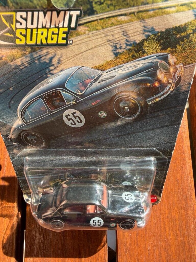 hot wheels silver series jaguar - 2