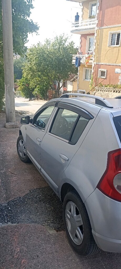 Dacia Sandero - 2