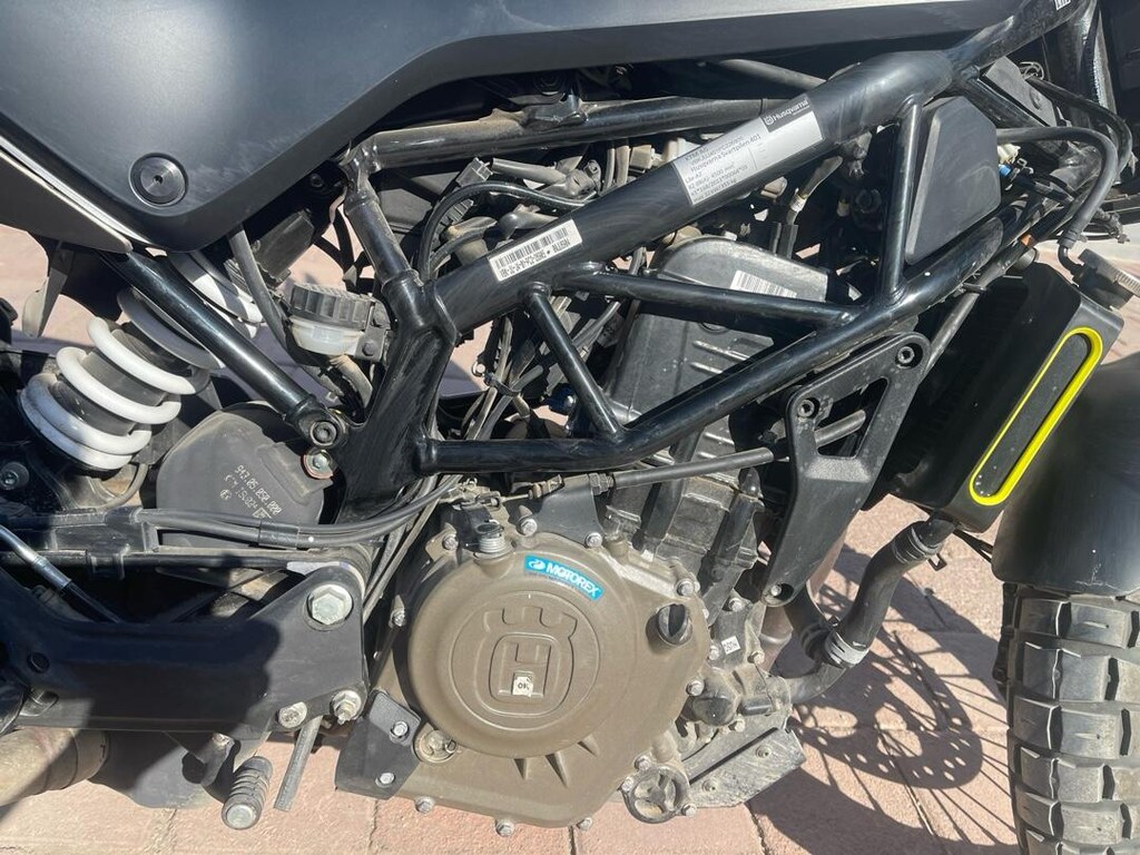 husqvarna svartpilen 401 - 13