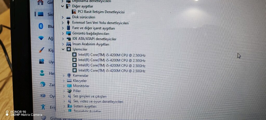 Toshiba laptop - 5