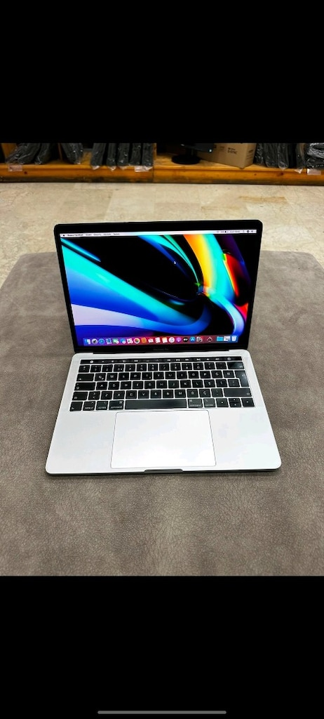 Macbook Pro 16 GB RAM Temiz Sorunsuz 2K Retina ekran - 8