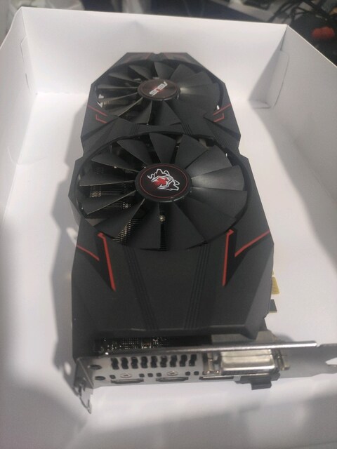 Asus GTX 1070 ti ekran kartı