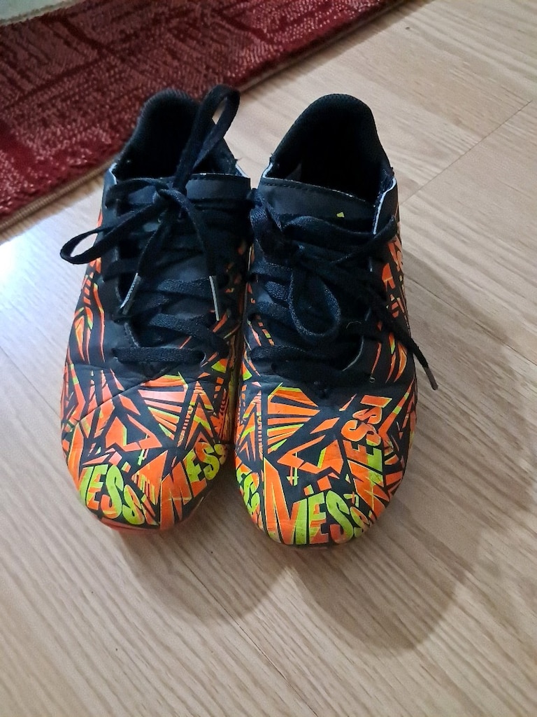 adidas futbol krampon