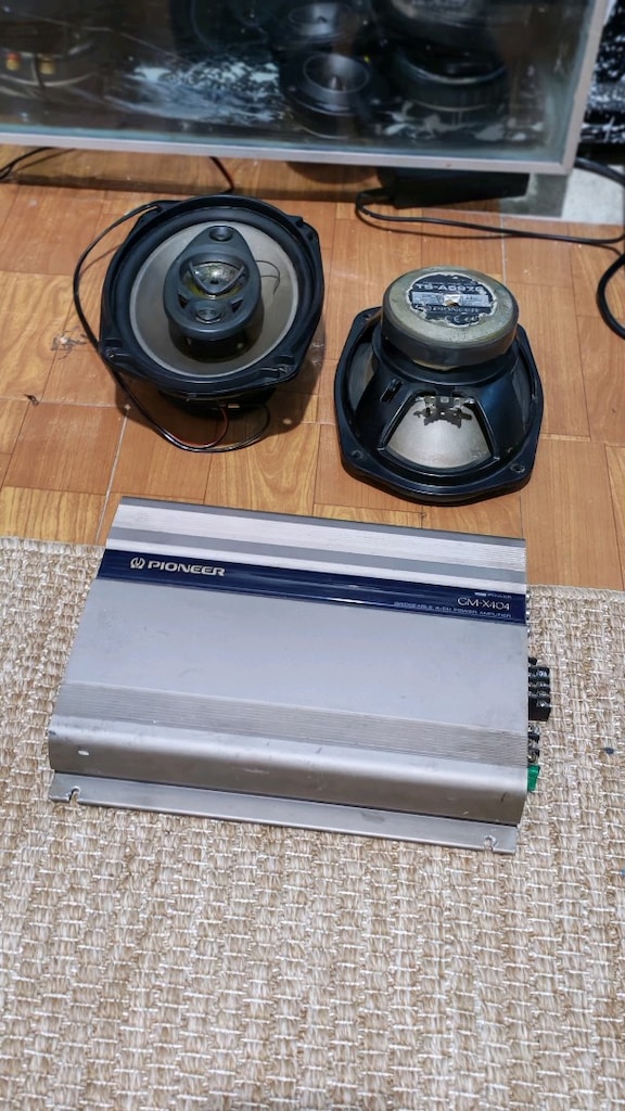 Pioneer 404 amfi ve 6976 eski seri bilen bilir - 5