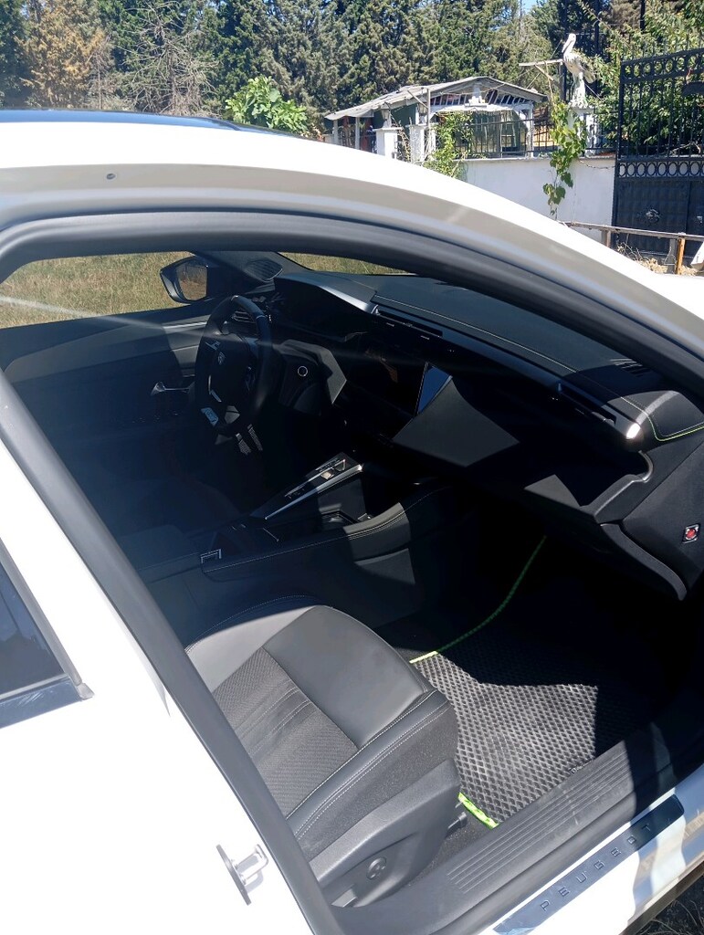 2023 model 408 Peugeot - 5