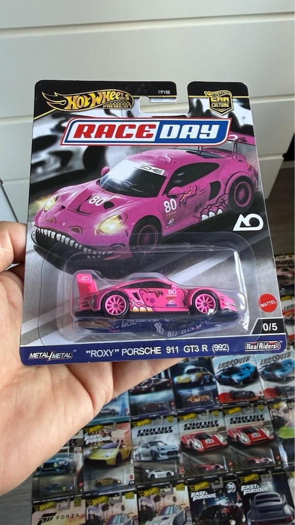 HOT WHEELS PREMIUM+CHASE - 4