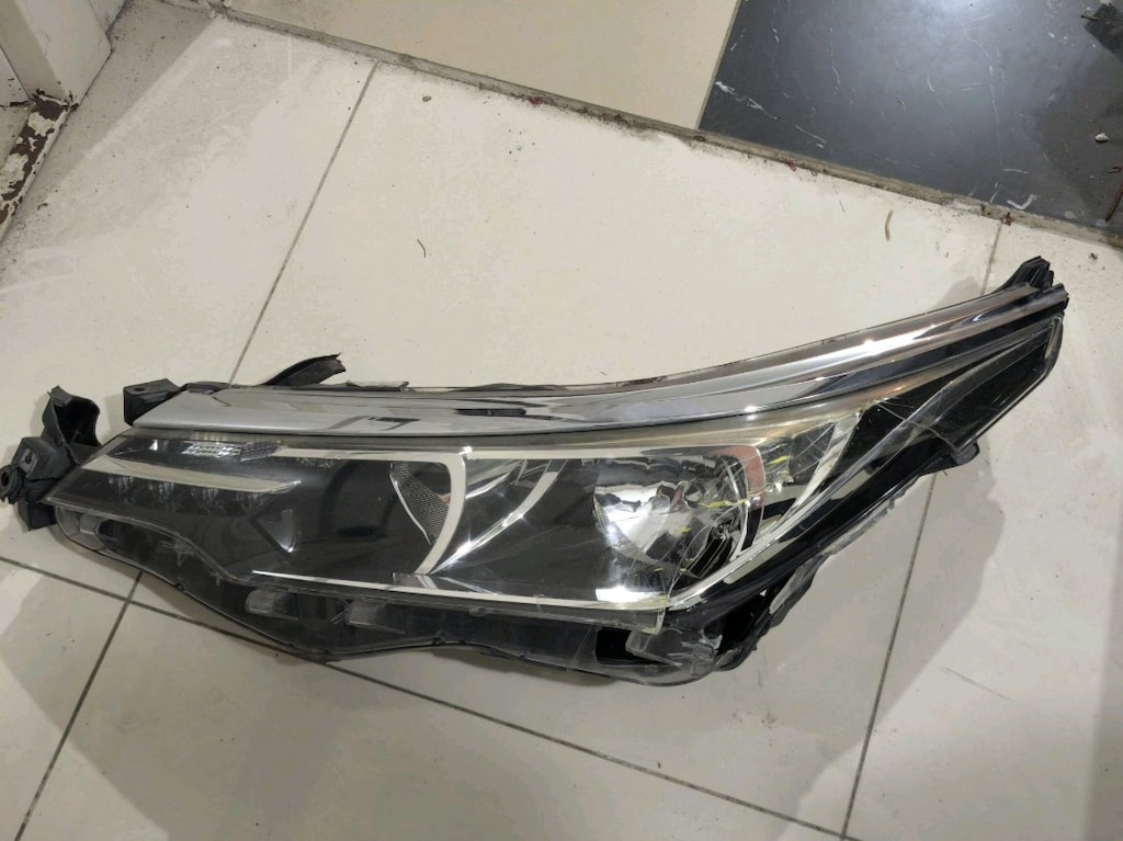 TOYOTA COROLLA SOL FAR ORİJİNAL 2017 - 8